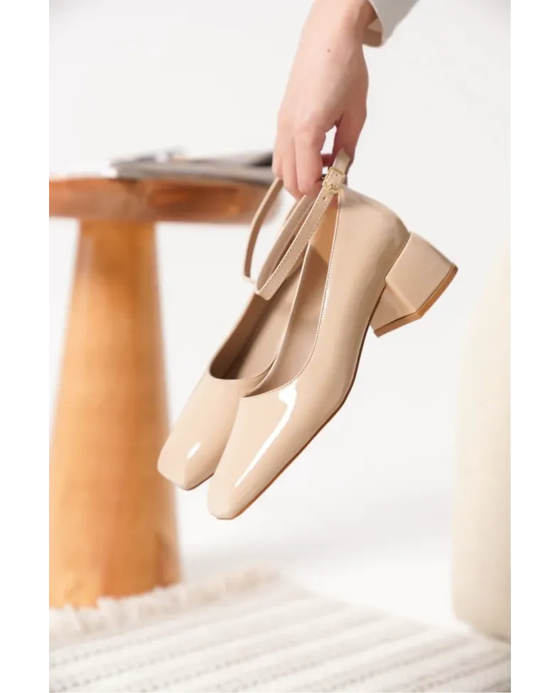 Bej Rugan Kadın Topuklu Ayakkabı TR18MS16B