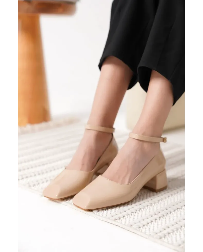 Bej Rugan Kadın Topuklu Ayakkabı TR18MS16B