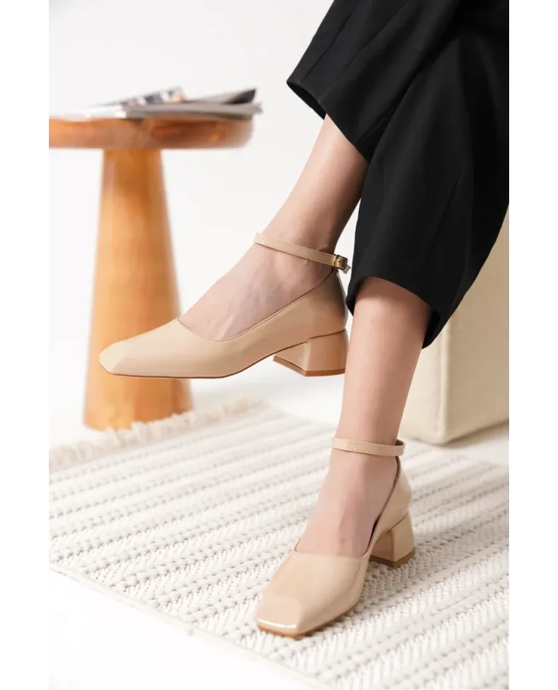 Bej Rugan Kadın Topuklu Ayakkabı TR18MS16B