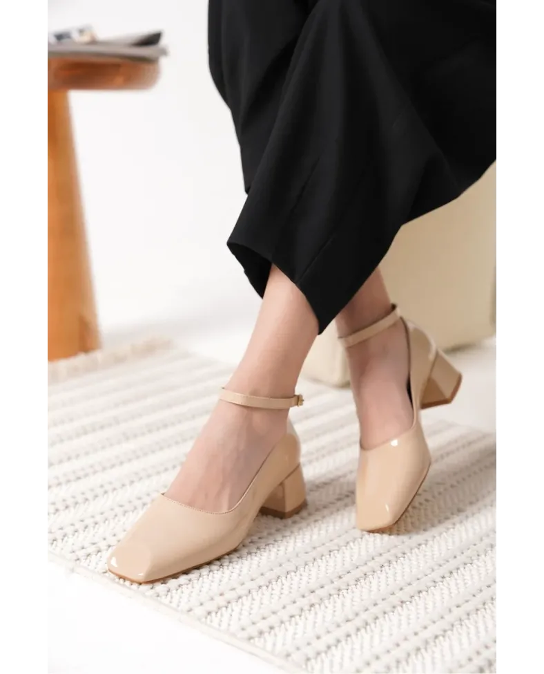 Bej Rugan Kadın Topuklu Ayakkabı TR18MS16B