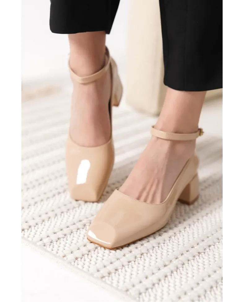 Bej Rugan Kadın Topuklu Ayakkabı TR18MS16B