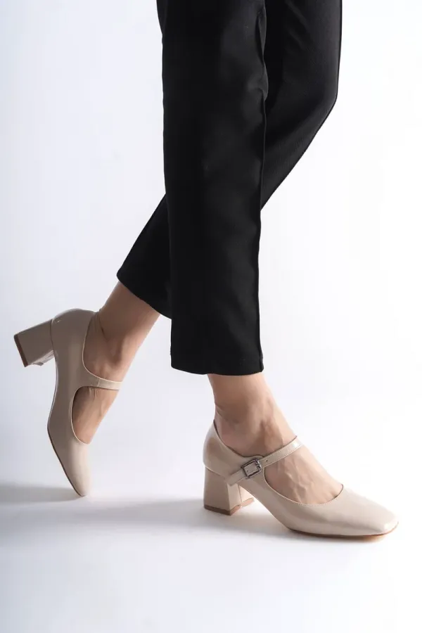 Bej Rugan Topuklu Kadın Ayakkabı TR16MS01B