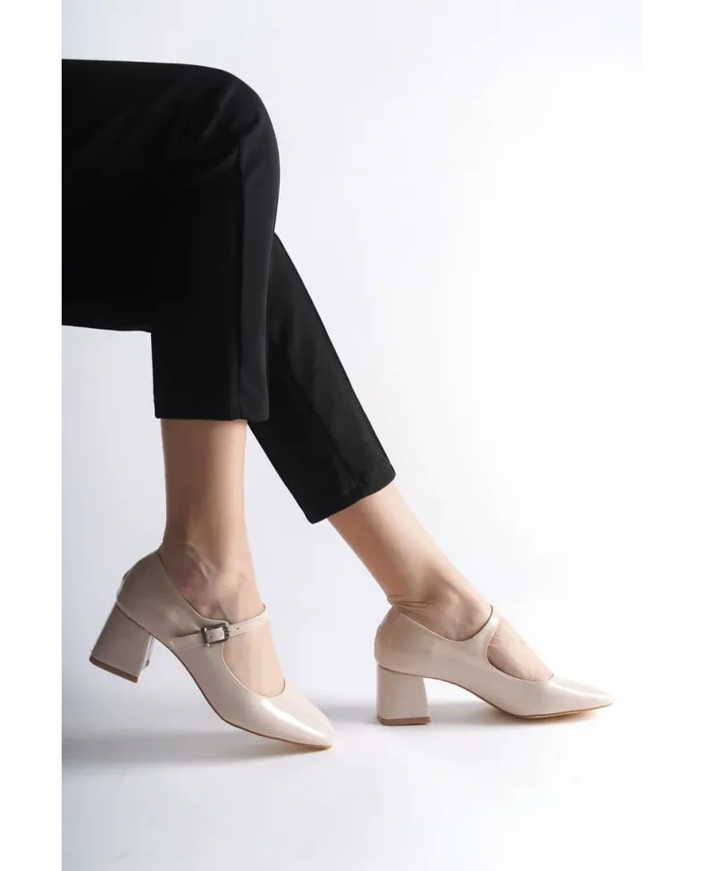 Bej Rugan Topuklu Kadın Ayakkabı TR16MS01B