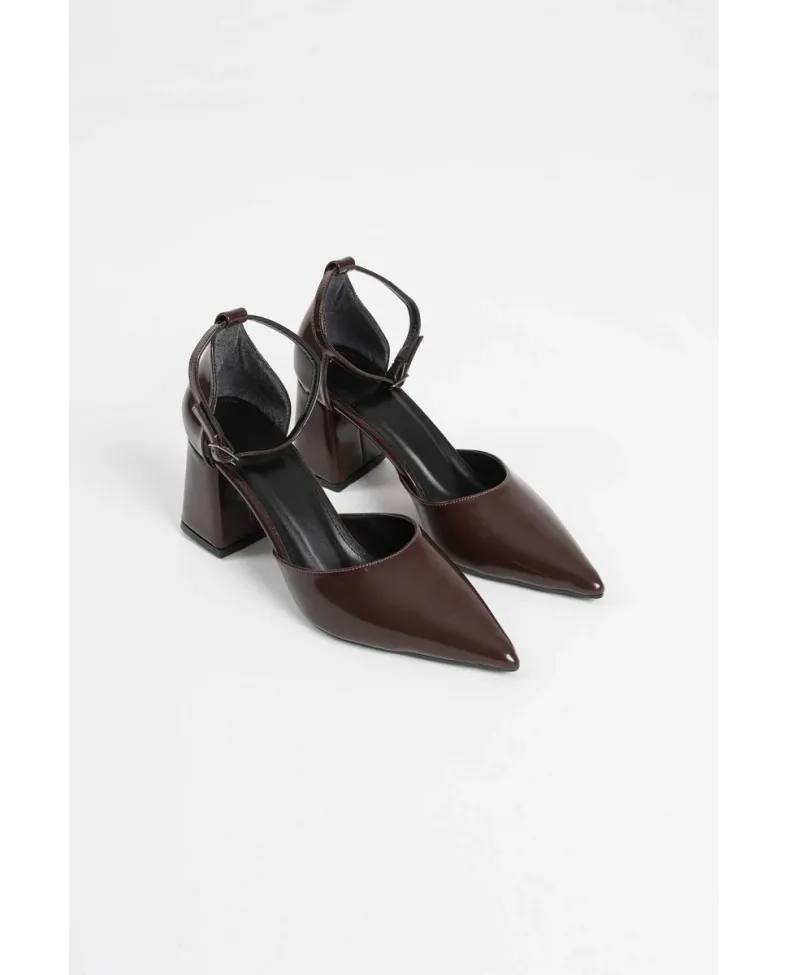 Acı Kahve Rugan Kadın Topuklu Ayakkabı TR08MS11C