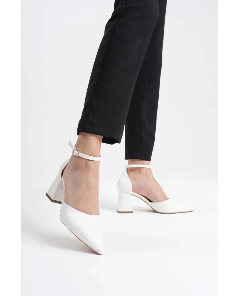 Beyaz Cilt Kadın Topuklu Ayakkabı TR08MS11E