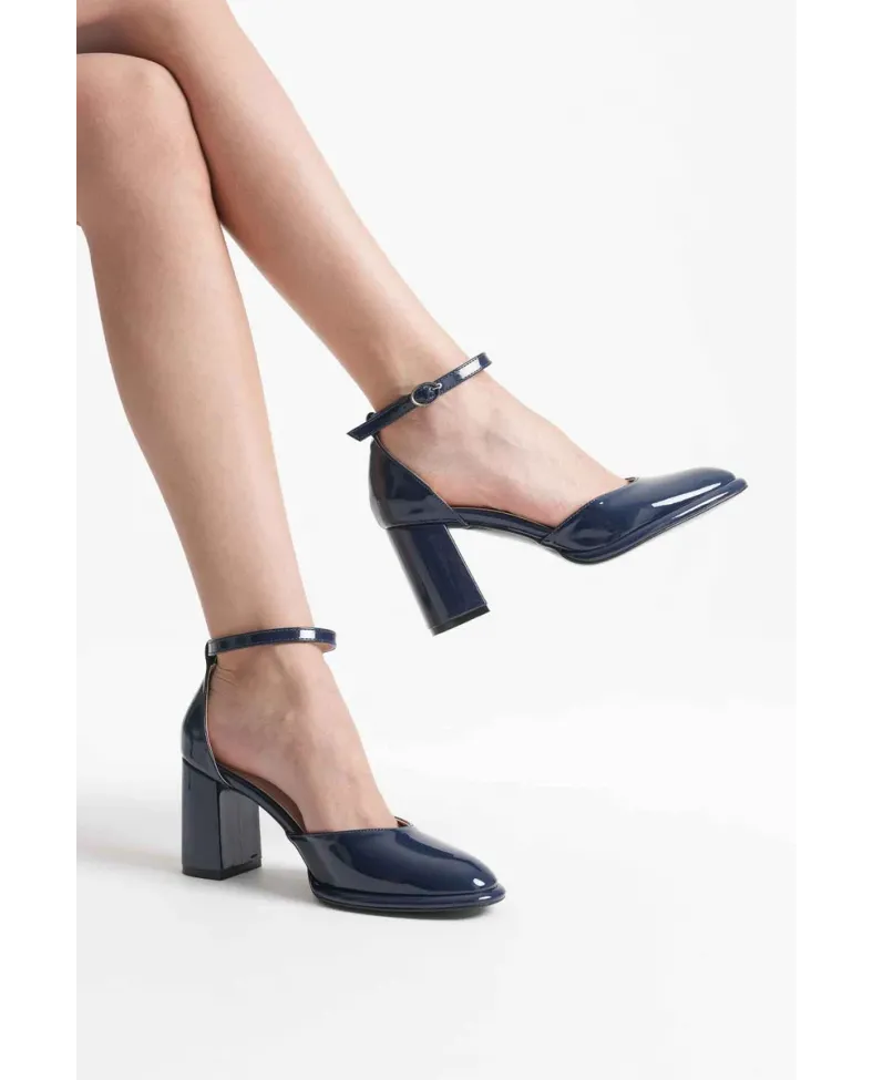 Lacivert Rugan Kadın Topuklu Ayakkabı TR18MS04C