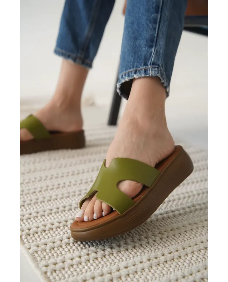 Haki Yeşil Hakiki Deri Terlik TR31MY54G