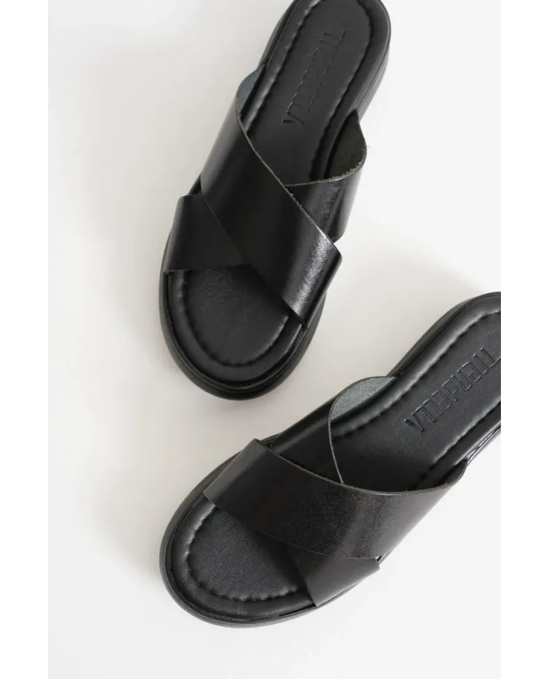 Siyah Hakiki Deri Terlik TR31MY53A