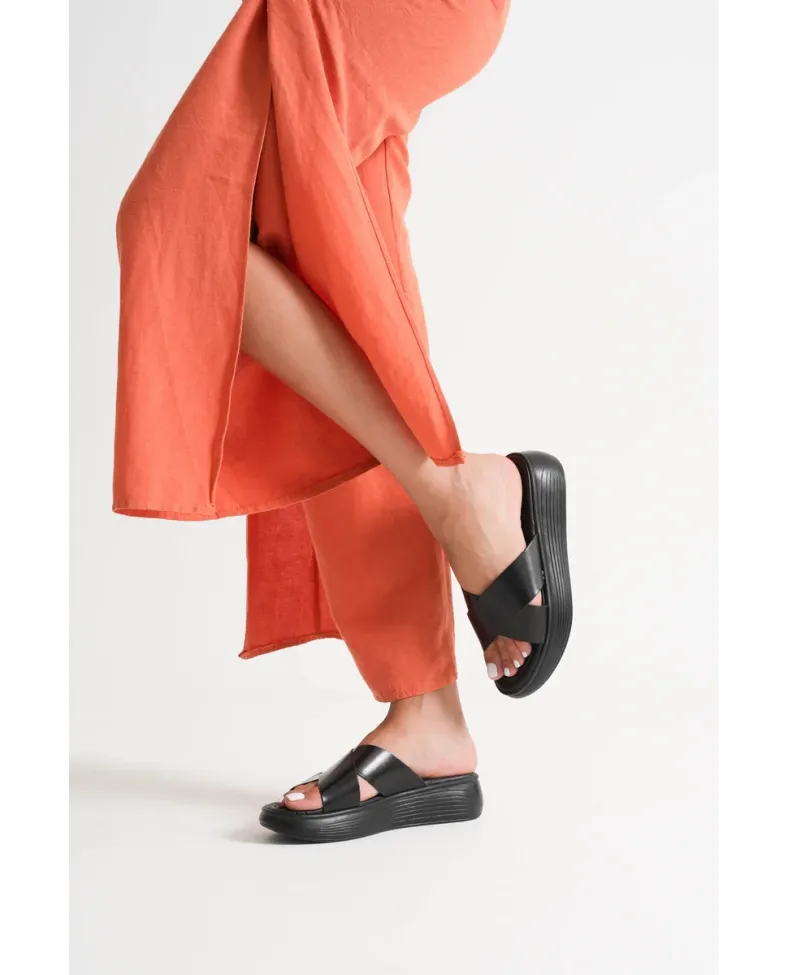 Siyah Hakiki Deri Terlik TR31MY53A