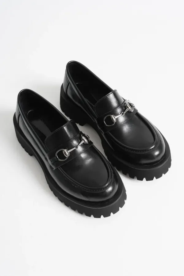 Toka Detaylı Siyah Günlük Loafer Ayakkabı TR10MS04A