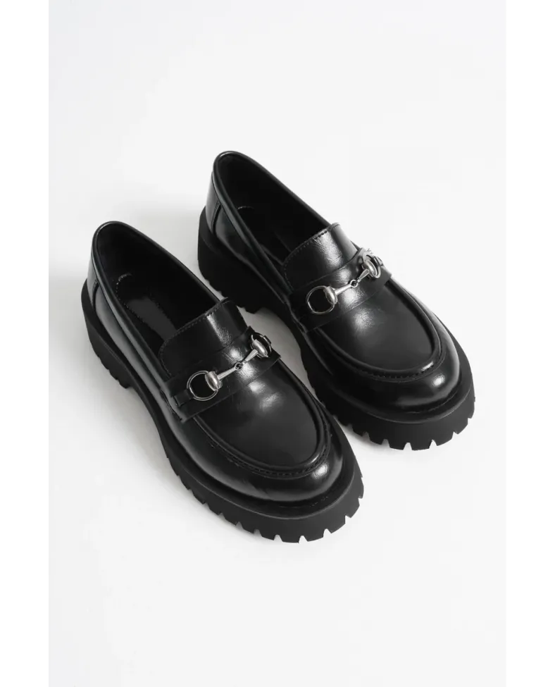 Toka Detaylı Siyah Günlük Loafer Ayakkabı TR10MS04A