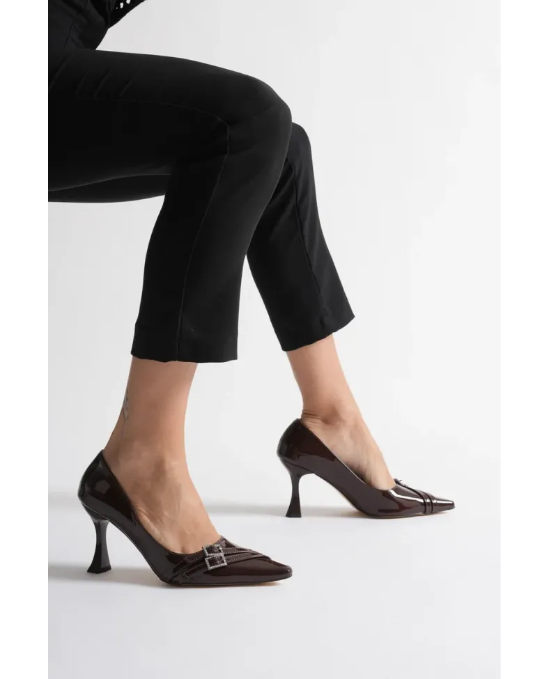 Kadın Acı Kahve Rugan Ayakkabı TR08MS25P