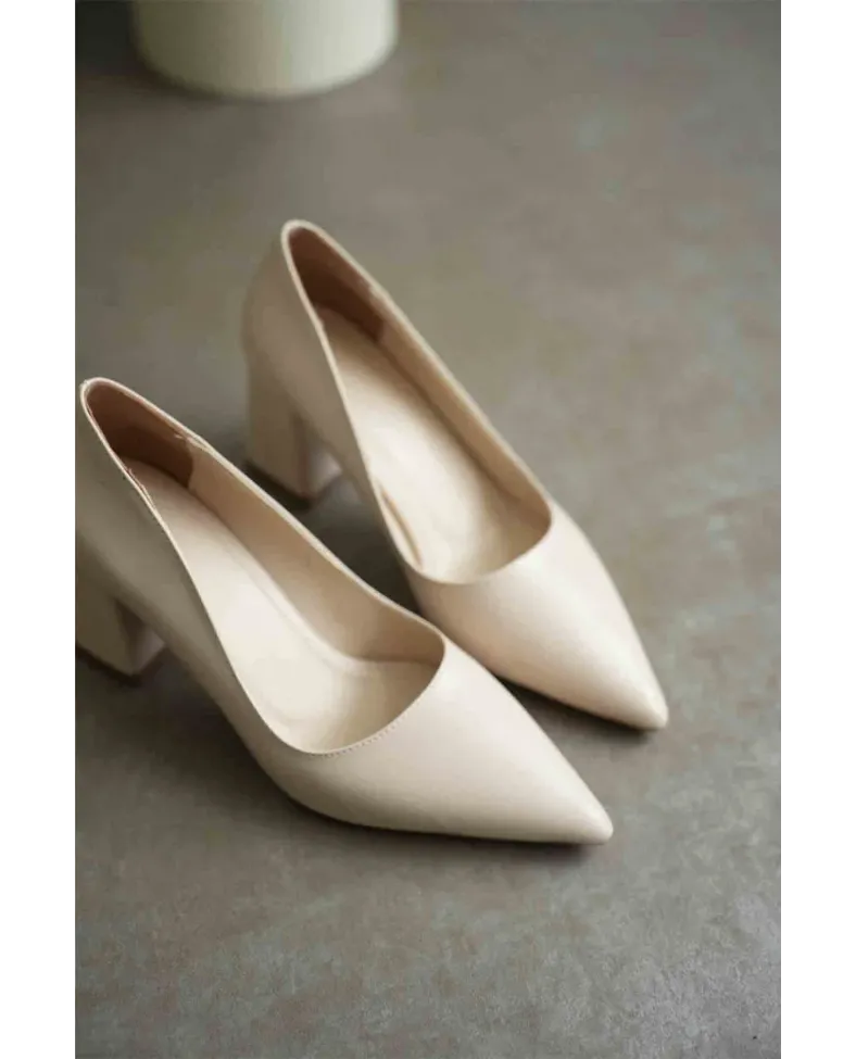 Bej Cilt Kadın Topuklu Ayakkabı TR08MS16B