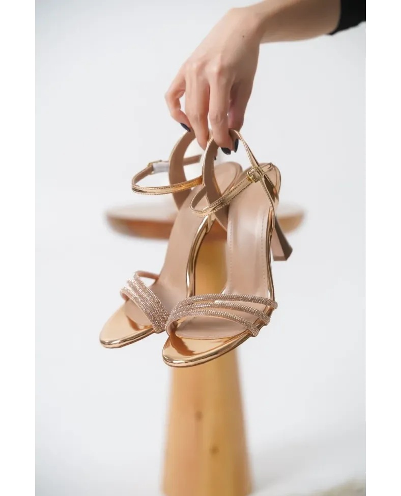 Kadın Rose Gold Taşlı Sandalet TR20MY09F