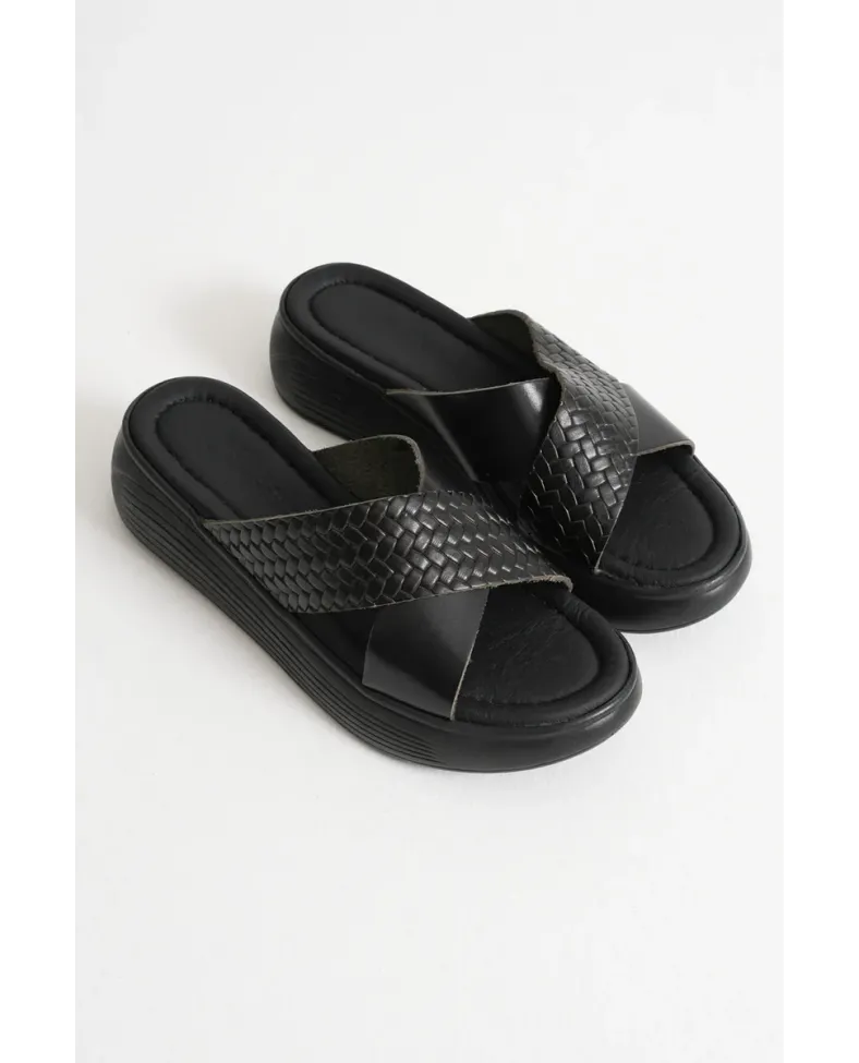 Siyah Hakiki Deri Terlik TR31MY53N