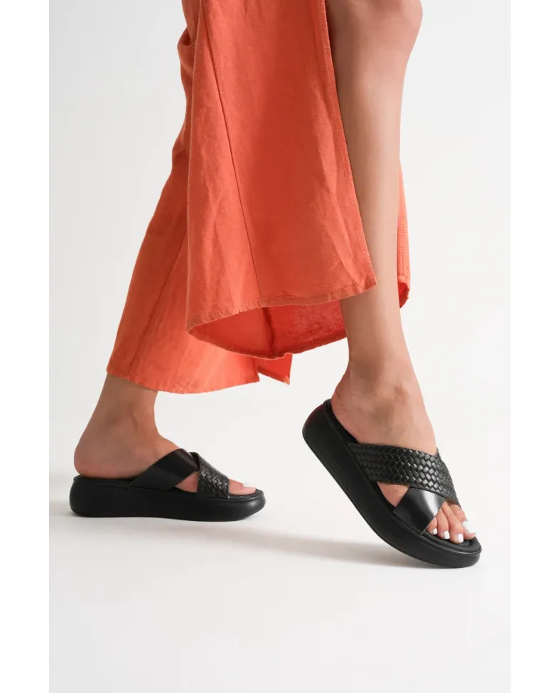 Siyah Hakiki Deri Terlik TR31MY53N