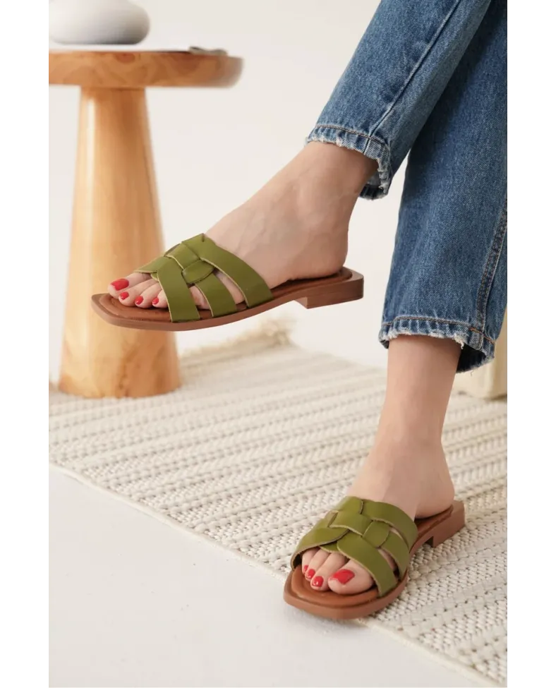 Haki Yeşili Hakiki Deri Terlik TR31MY66F