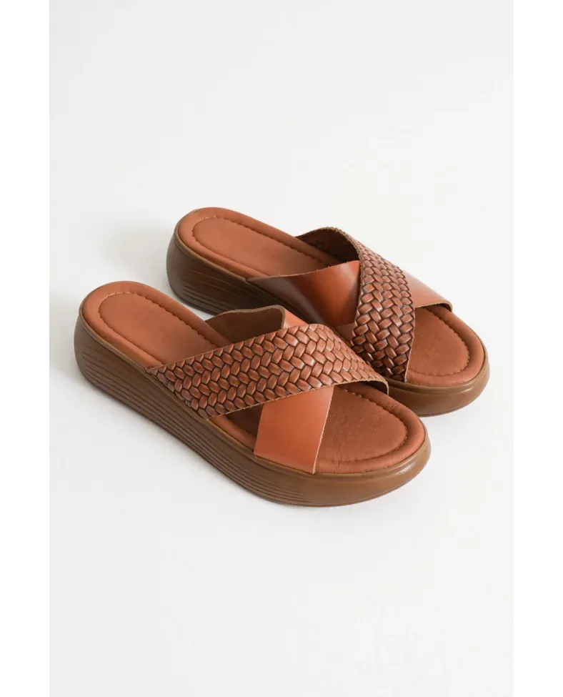 Taba Örgü Desenli Hakiki Deri Terlik TR31MY53L