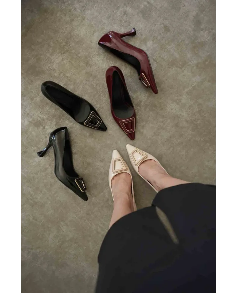 Kadın Siyah Rugan Ayakkabı TR08MS09A