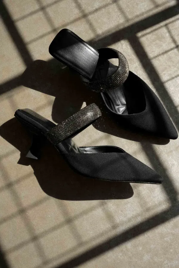 Topuklu Siyah Kadın Terlik TR08MS13A