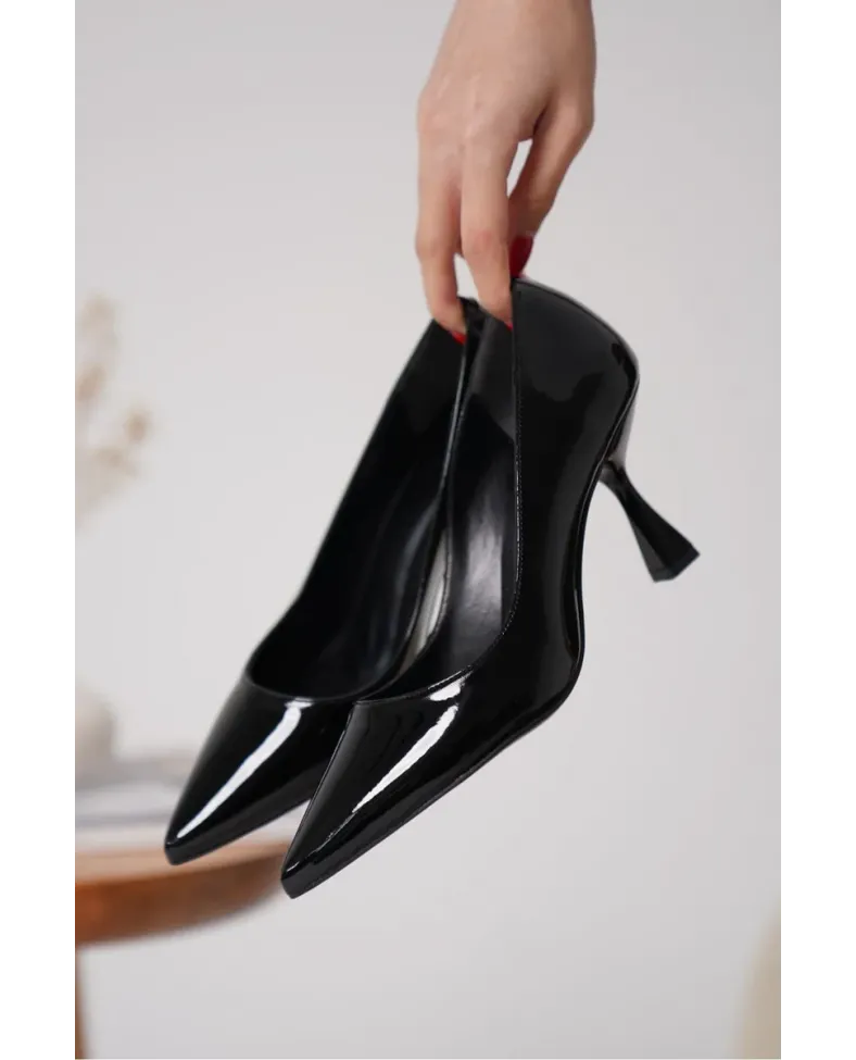 Siyah Rugan Kadın Stiletto TR18MS01A