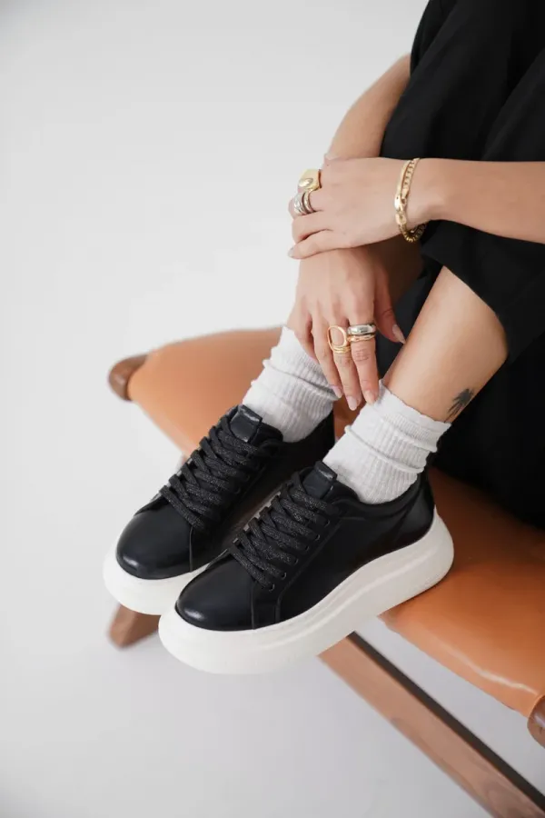 Kadın Siyah Sneaker TR01MS05A