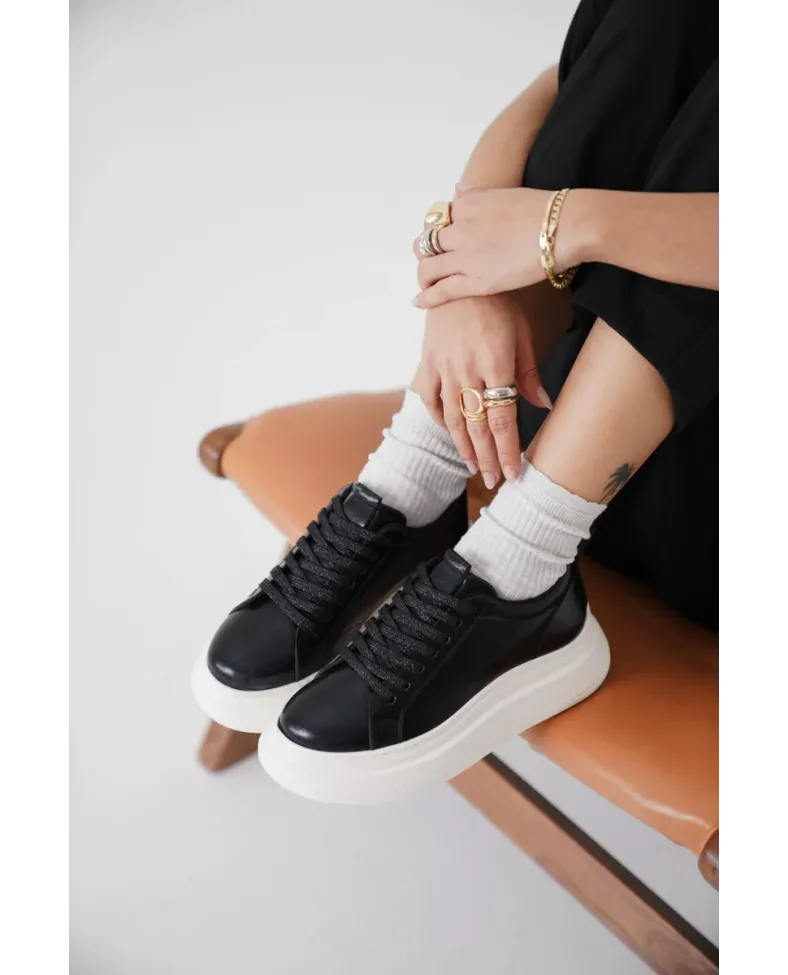 Kadın Siyah Sneaker TR01MS05A