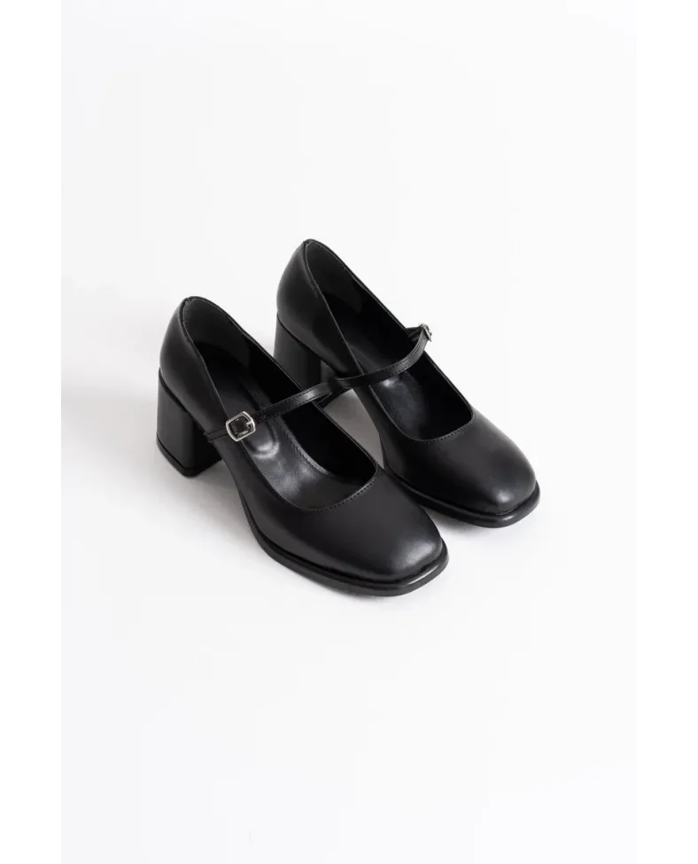 Siyah Cilt Kadın Topuklu Ayakkabı TR02MS02A