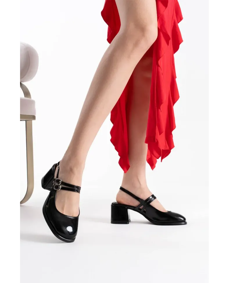 Siyah Rugan Kadın Topuklu Ayakkabı TR02MS03A