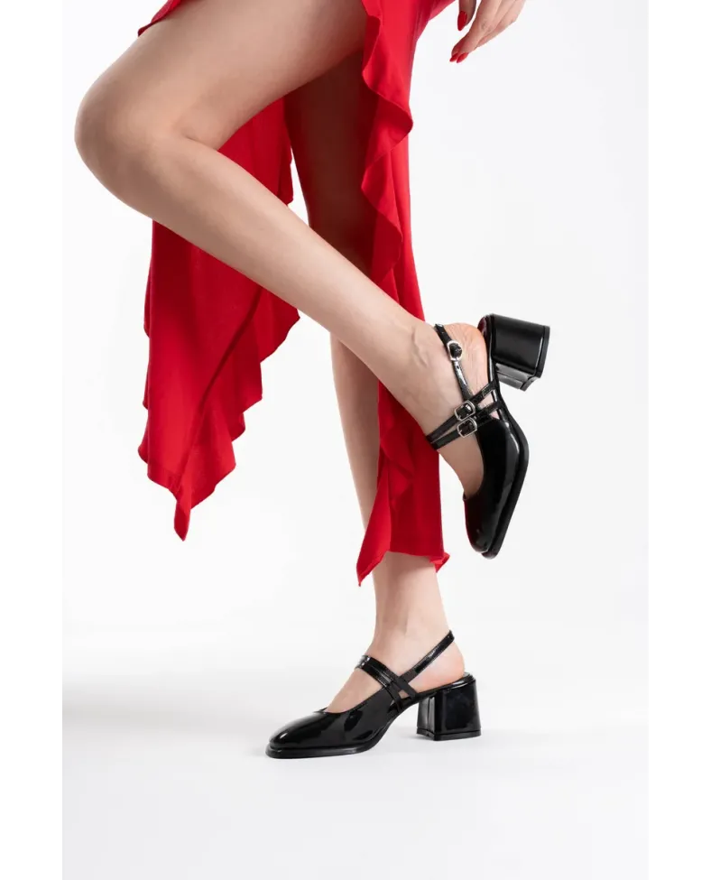 Siyah Rugan Kadın Topuklu Ayakkabı TR02MS03A