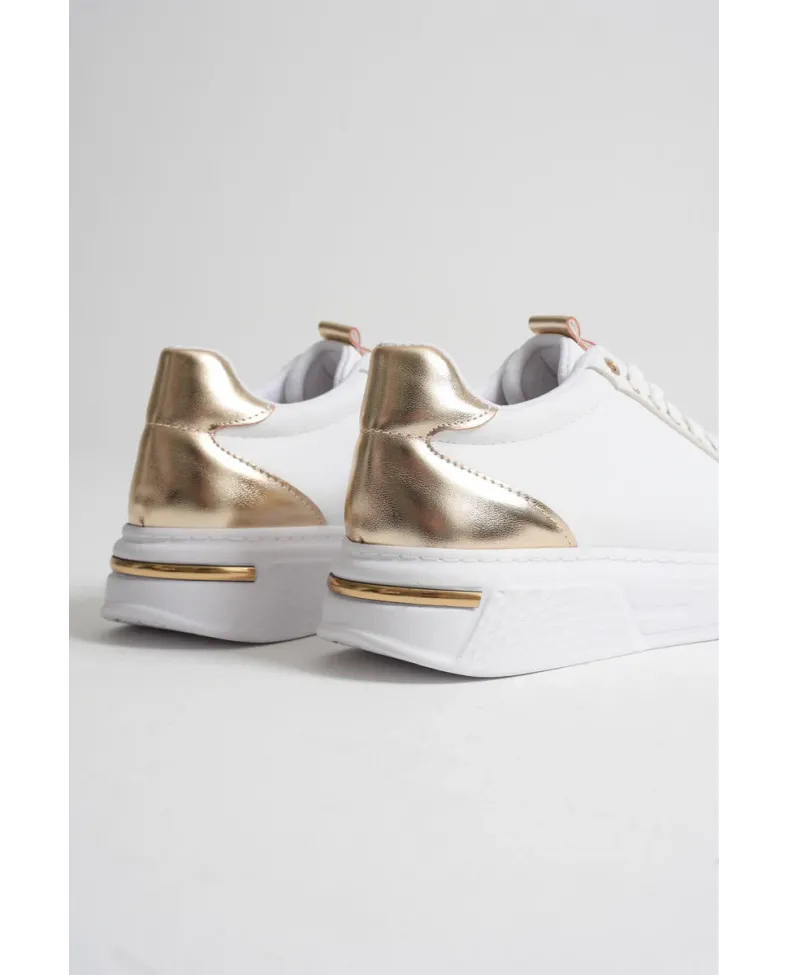 Altın Detaylı Beyaz Kadın Spor Ayakkabı TR01MS03E