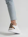 Leopar Detaylı Beyaz Kadın Spor Ayakkabı TR01MS03C