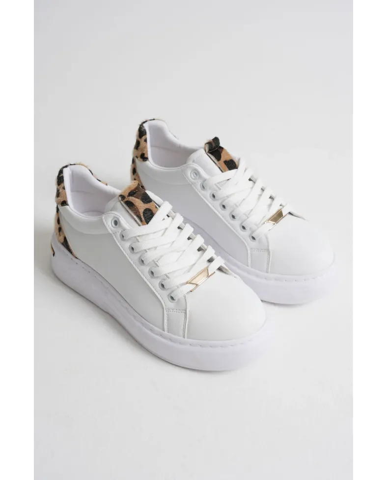 Leopar Detaylı Beyaz Kadın Spor Ayakkabı TR01MS03C