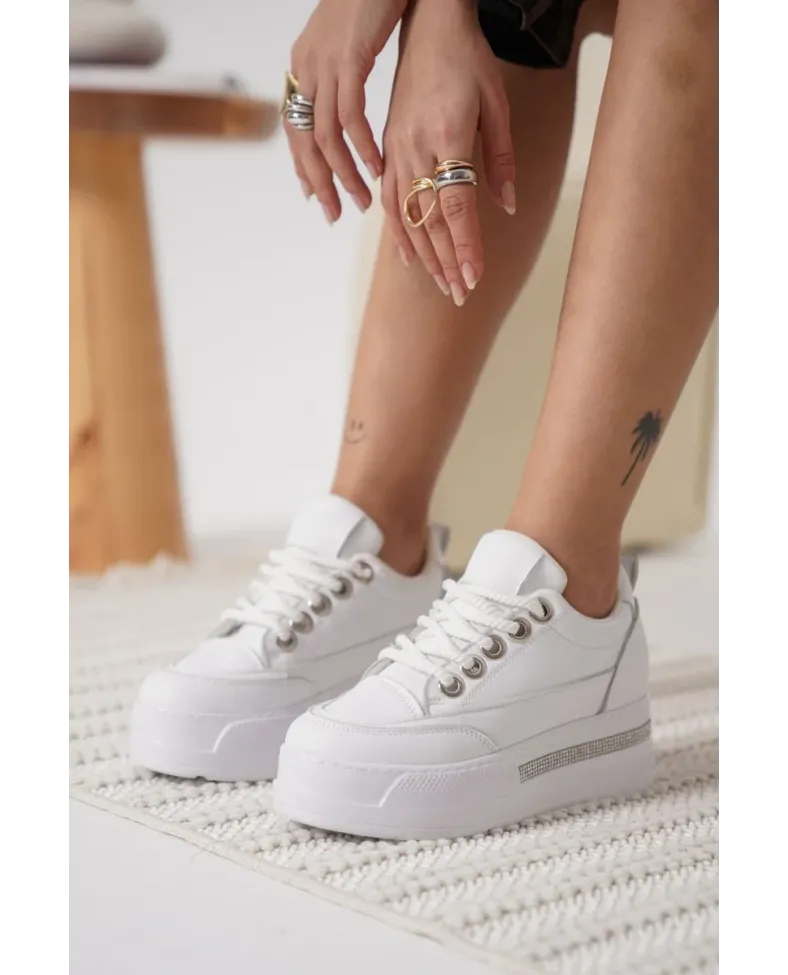 Beyaz Kadın Gizli Topuklu Sneaker TR04MS01B