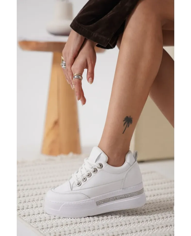Beyaz Kadın Gizli Topuklu Sneaker TR04MS01B