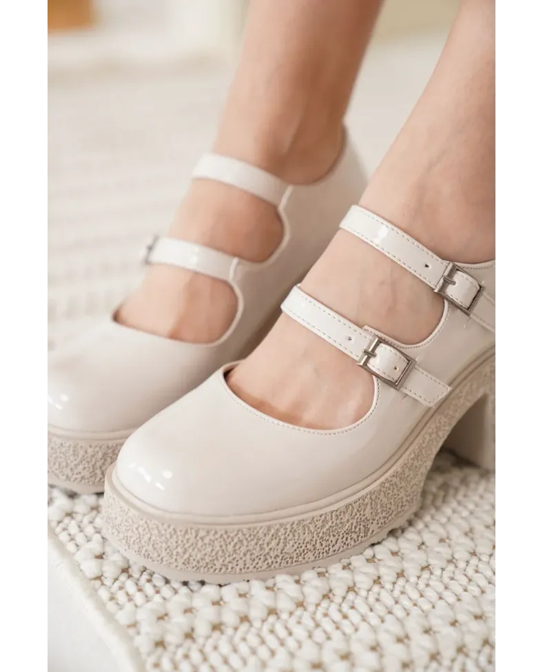 Kadın Bej Günlük Ayakkabı TR06MS07B