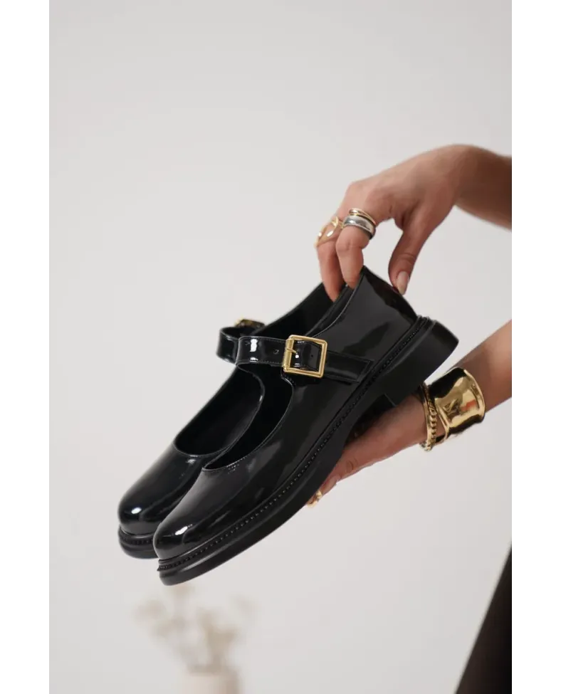 Siyah Rugan Toka Detaylı Mary Jane Ayakkabı TR09MS01A