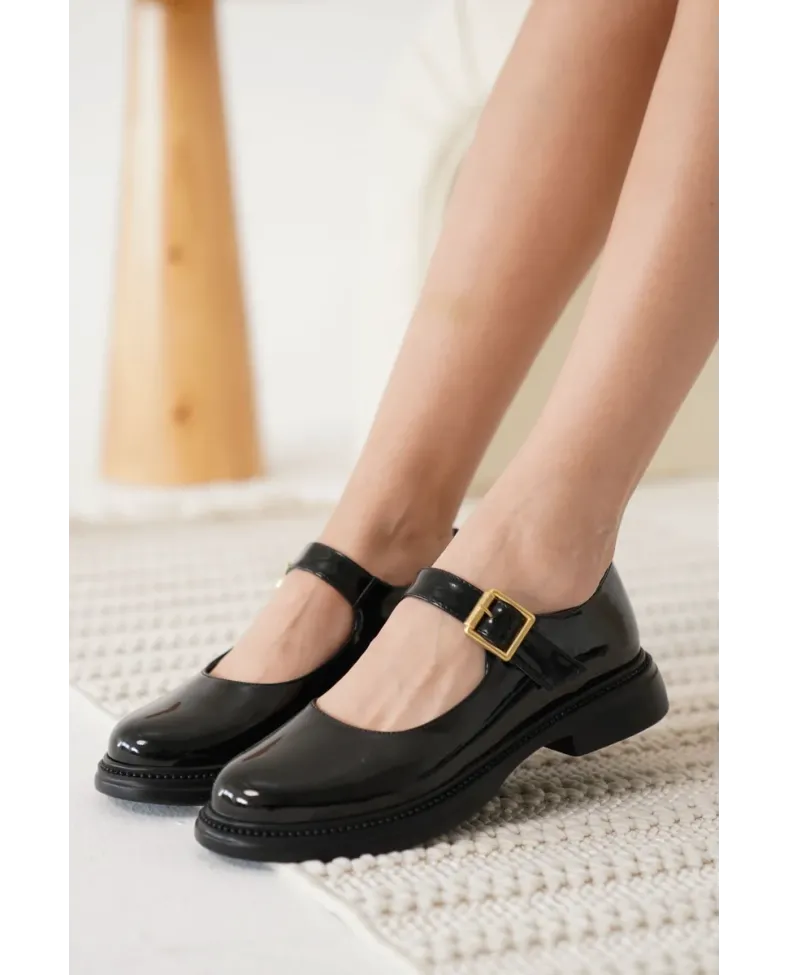 Siyah Rugan Toka Detaylı Mary Jane Ayakkabı TR09MS01A