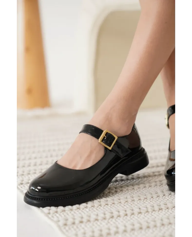 Siyah Rugan Toka Detaylı Mary Jane Ayakkabı TR09MS01A