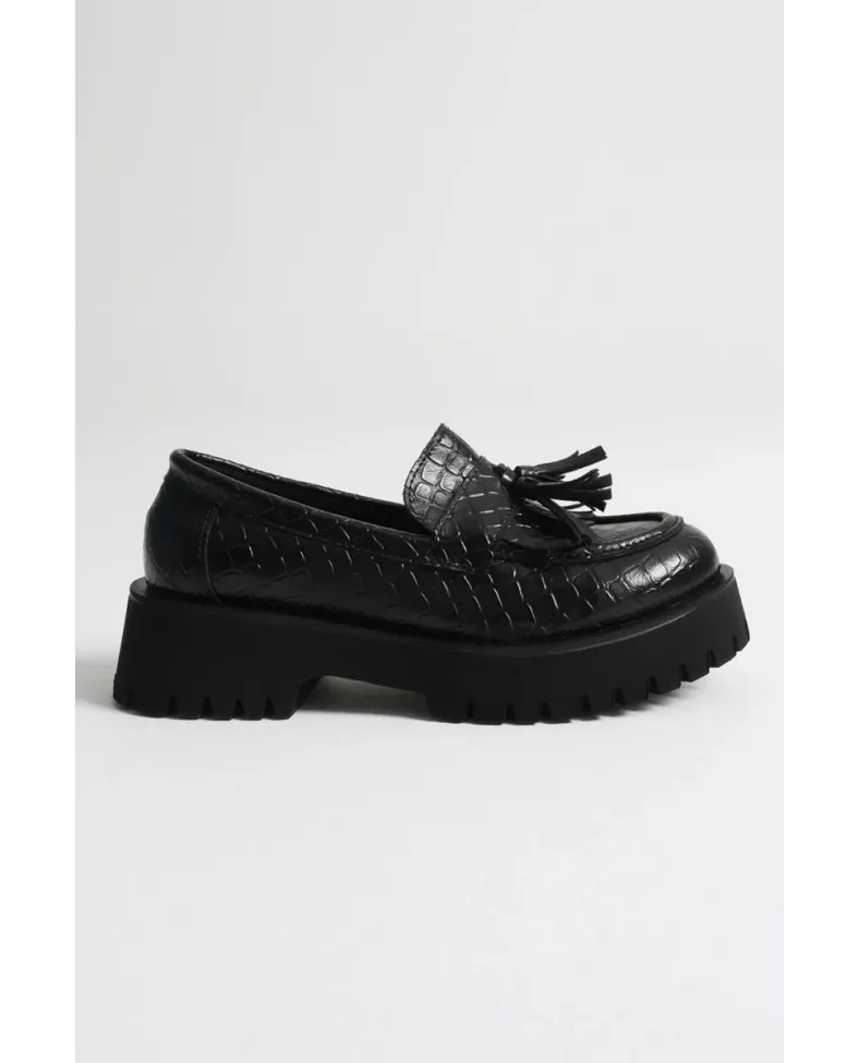 Kadın Günlük Siyah Kroko Baskılı Loafer Ayakkabı TR10MS03G