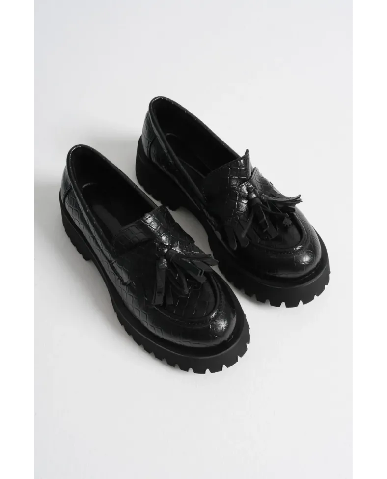 Kadın Günlük Siyah Kroko Baskılı Loafer Ayakkabı TR10MS03G