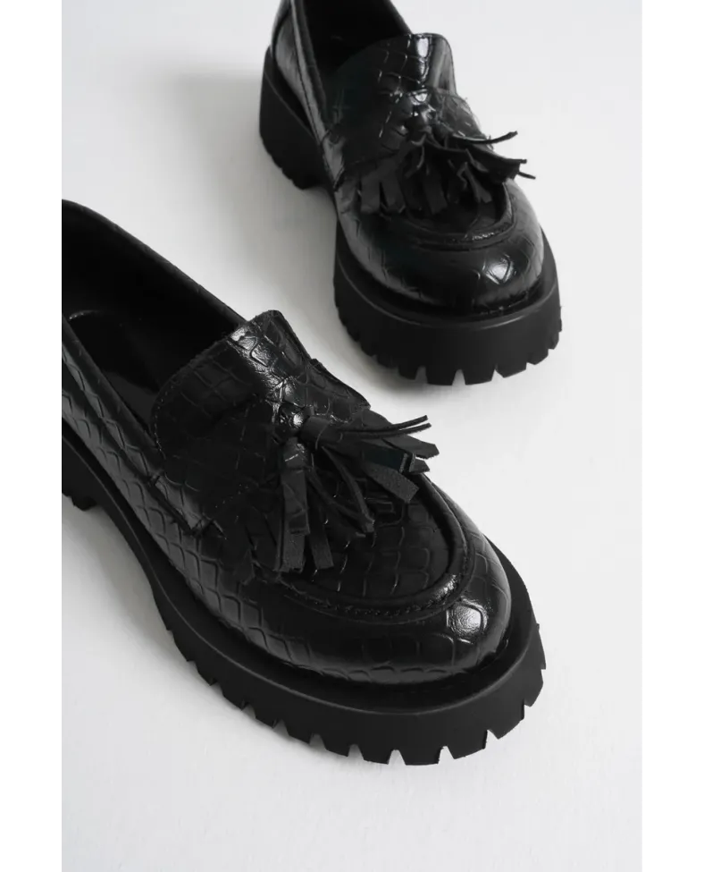 Kadın Günlük Siyah Kroko Baskılı Loafer Ayakkabı TR10MS03G
