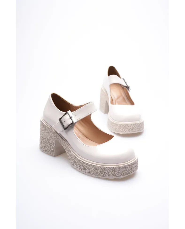 Kadın Bej Rugan Günlük Ayakkabı TR06MS05B