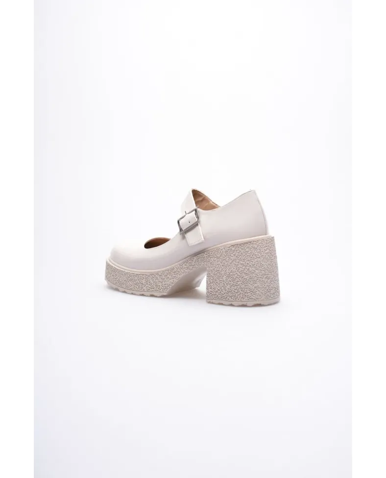 Kadın Bej Rugan Günlük Ayakkabı TR06MS05B