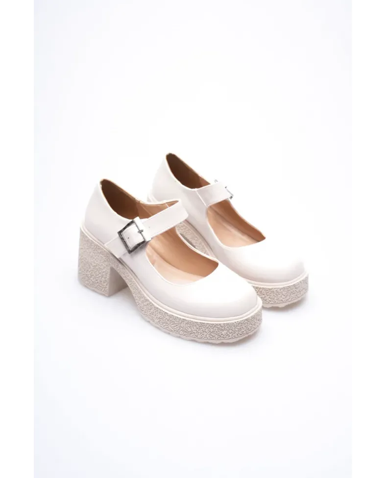 Kadın Bej Rugan Günlük Ayakkabı TR06MS05B