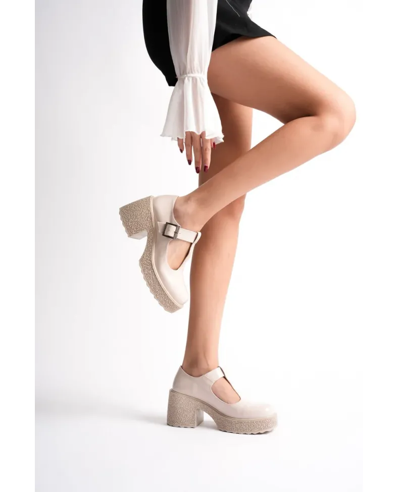 Kadın Bej Rugan Günlük Ayakkabı TR06MS06D