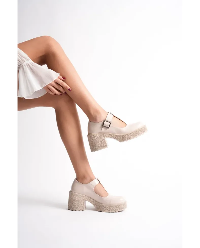 Kadın Bej Rugan Günlük Ayakkabı TR06MS06D