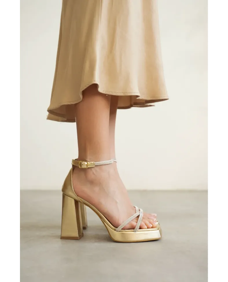 Kadın Altın Topuklu Sandalet TR12MY01F