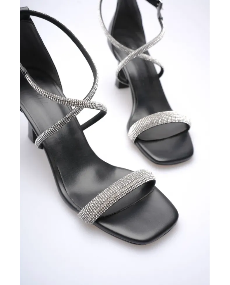 Siyah Kadın Topuklu Sandalet TR12MY03A