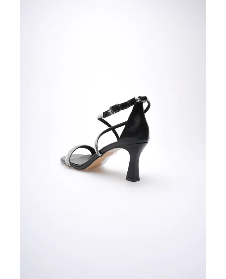 Siyah Kadın Topuklu Sandalet TR12MY03A